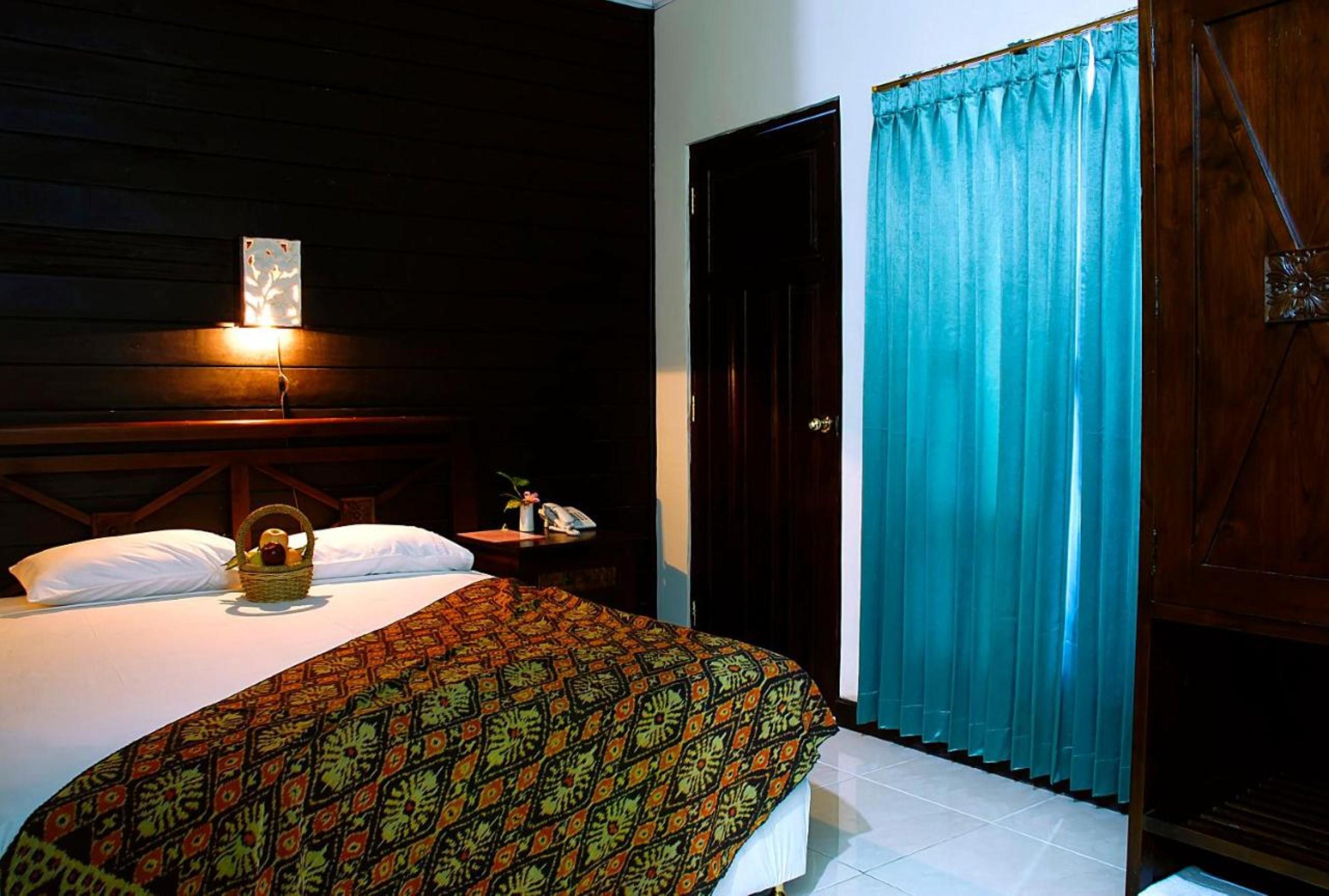 Klungkung Tower Hotel エクステリア 写真