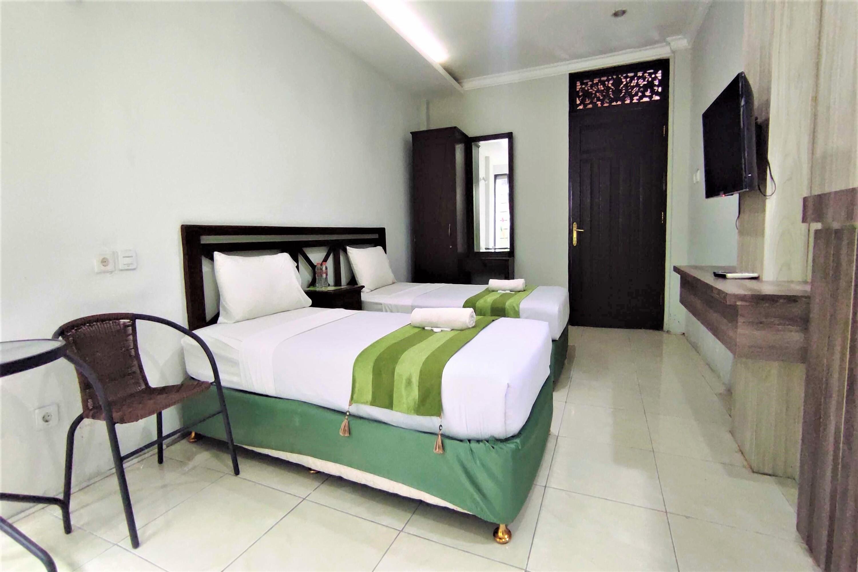 Klungkung Tower Hotel エクステリア 写真